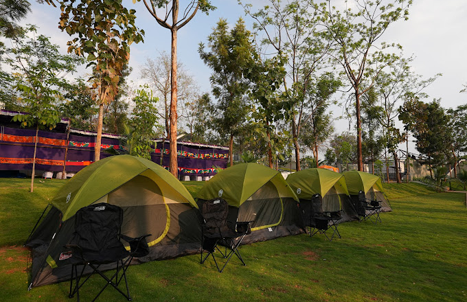 Couple tent stay